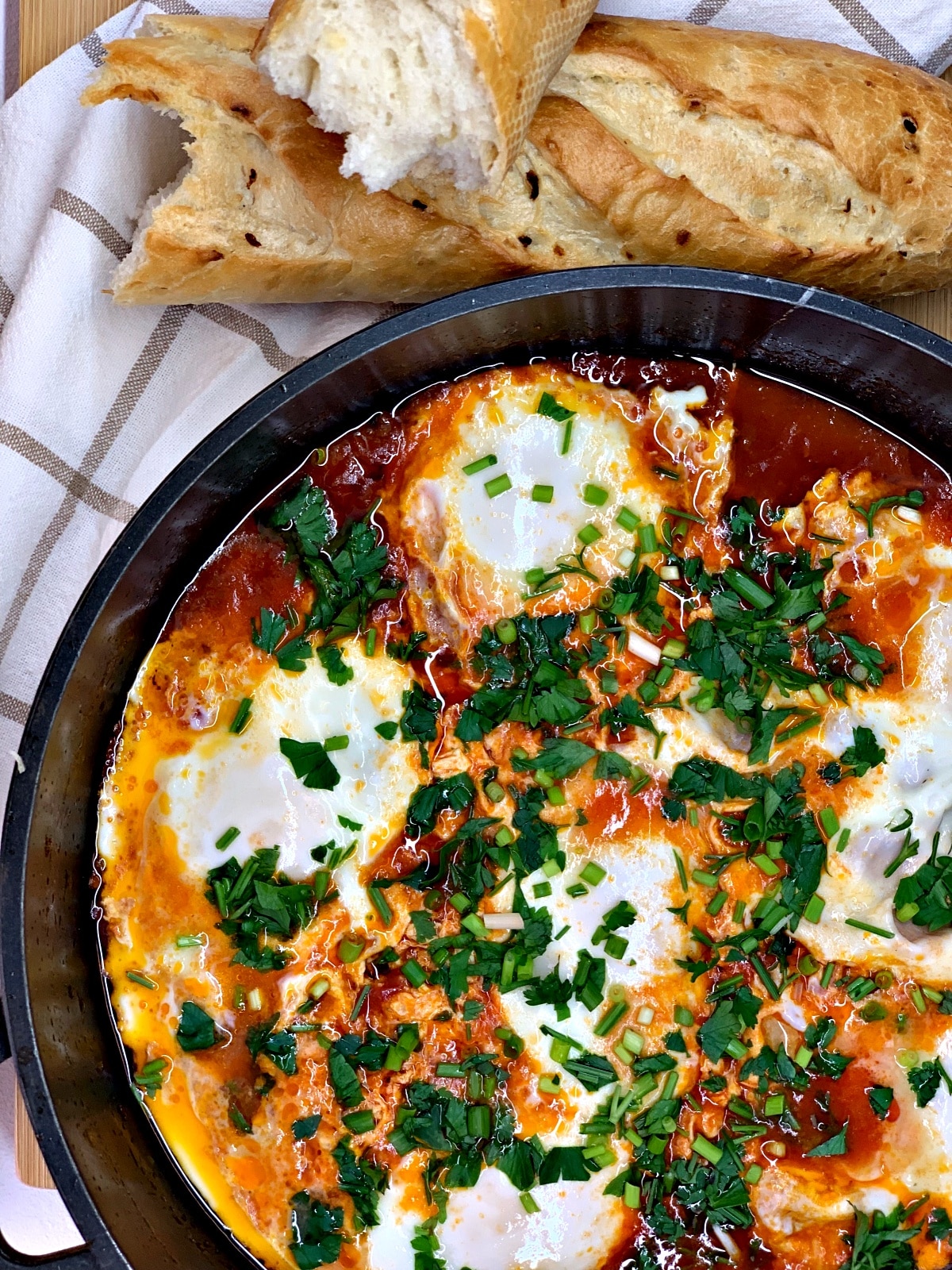 Authentic Shakshuka - Delice Recipes