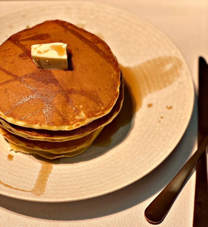 banana pancakes with butter