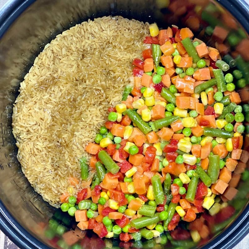 Instant Pot Delicious Rice & Veggies - Delice Recipes