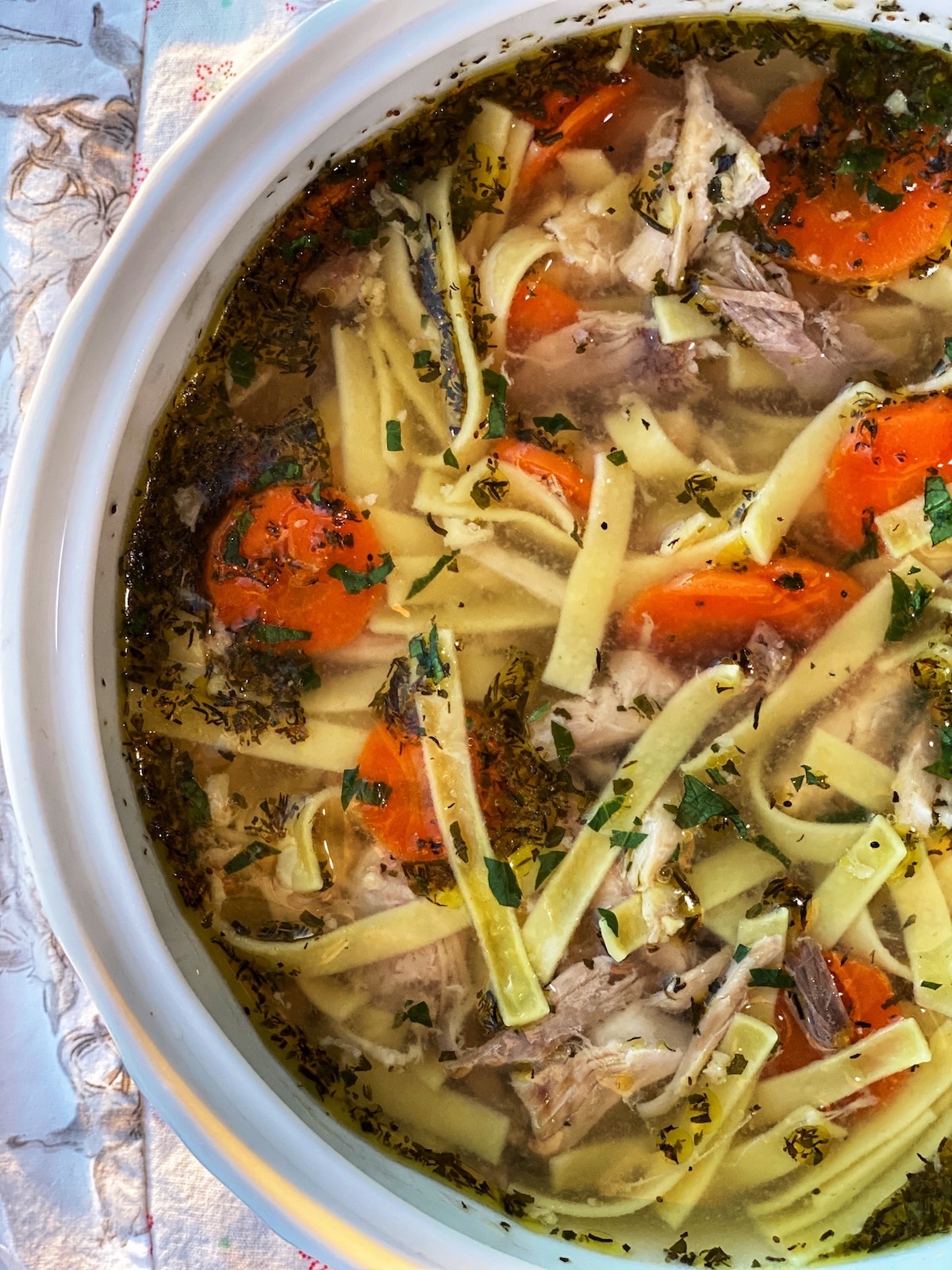 Old-fashioned Chicken Noodle Soup - Delice Recipes