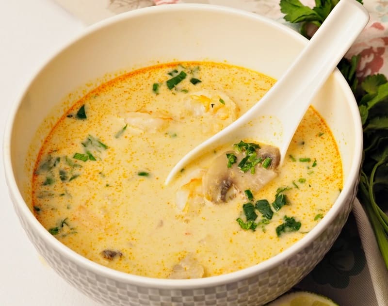 thai coconut soup with shrimps and mushrooms
