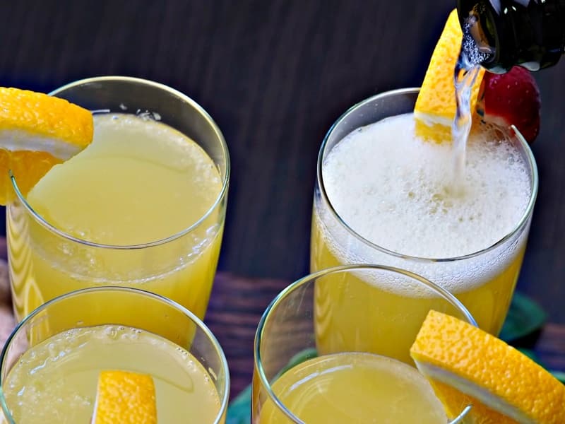 Classic & Sparkling Mimosa Drink 