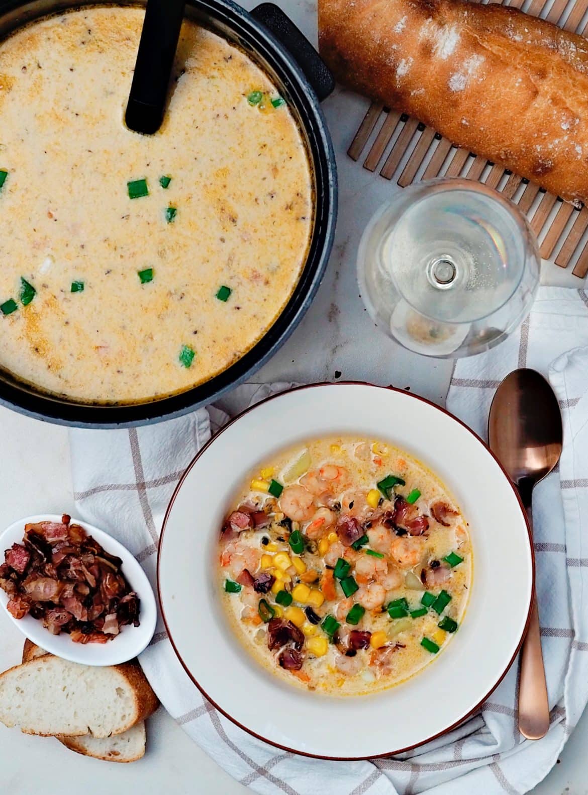 INSTANT POT CHOWDER WITH CLAMS & SHRIMPS