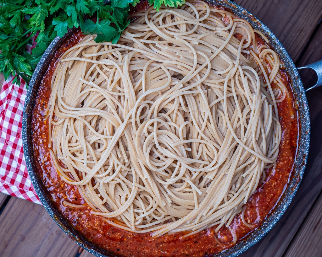 pan with tomato sauce spaghetti