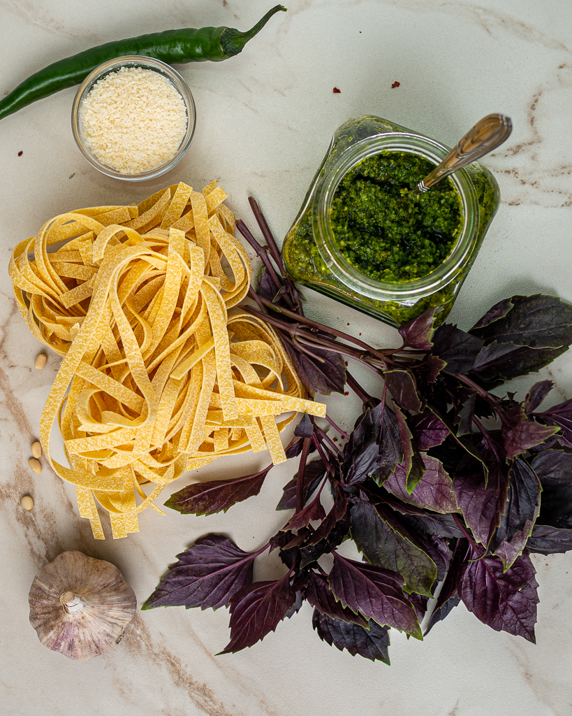 ingredients for linguini with pesto recipe