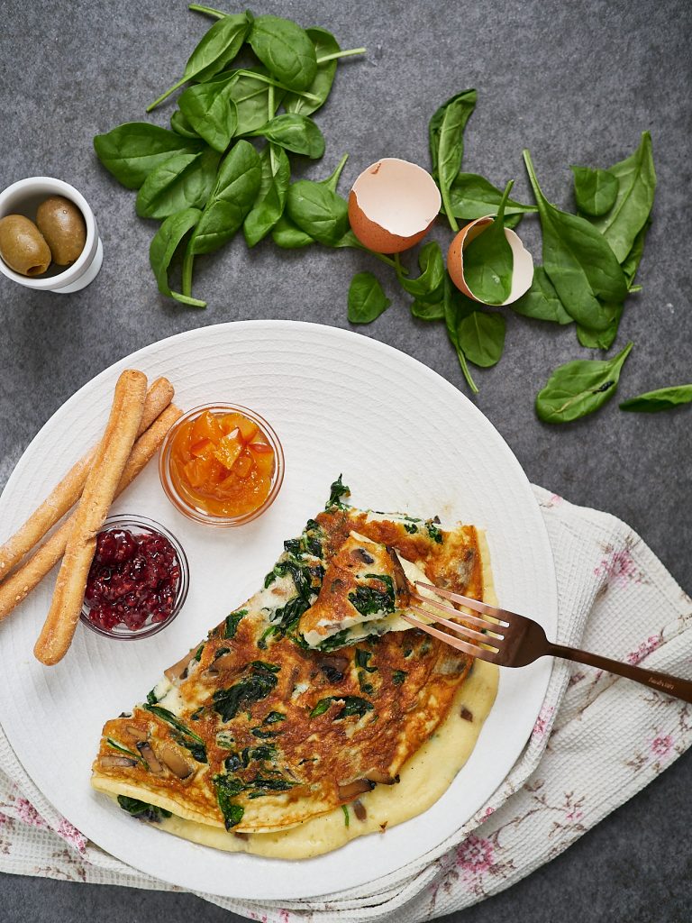 Spinach Omelet - The Breakfast of Champions - Delice Recipes