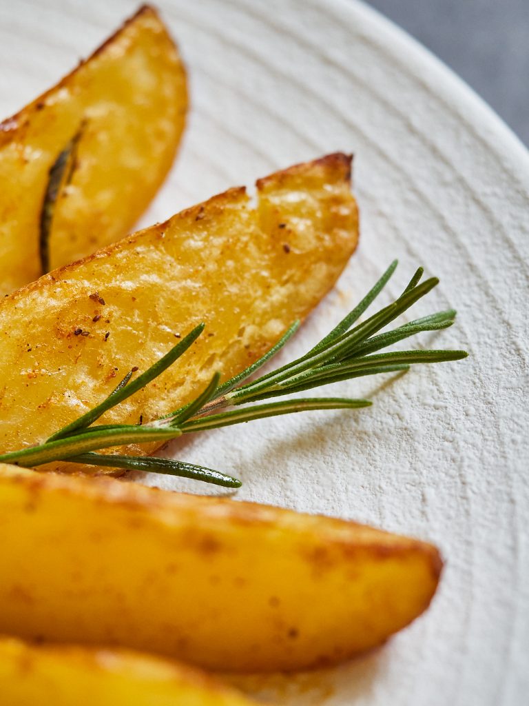 Crispy Airfryer Potato Wedges