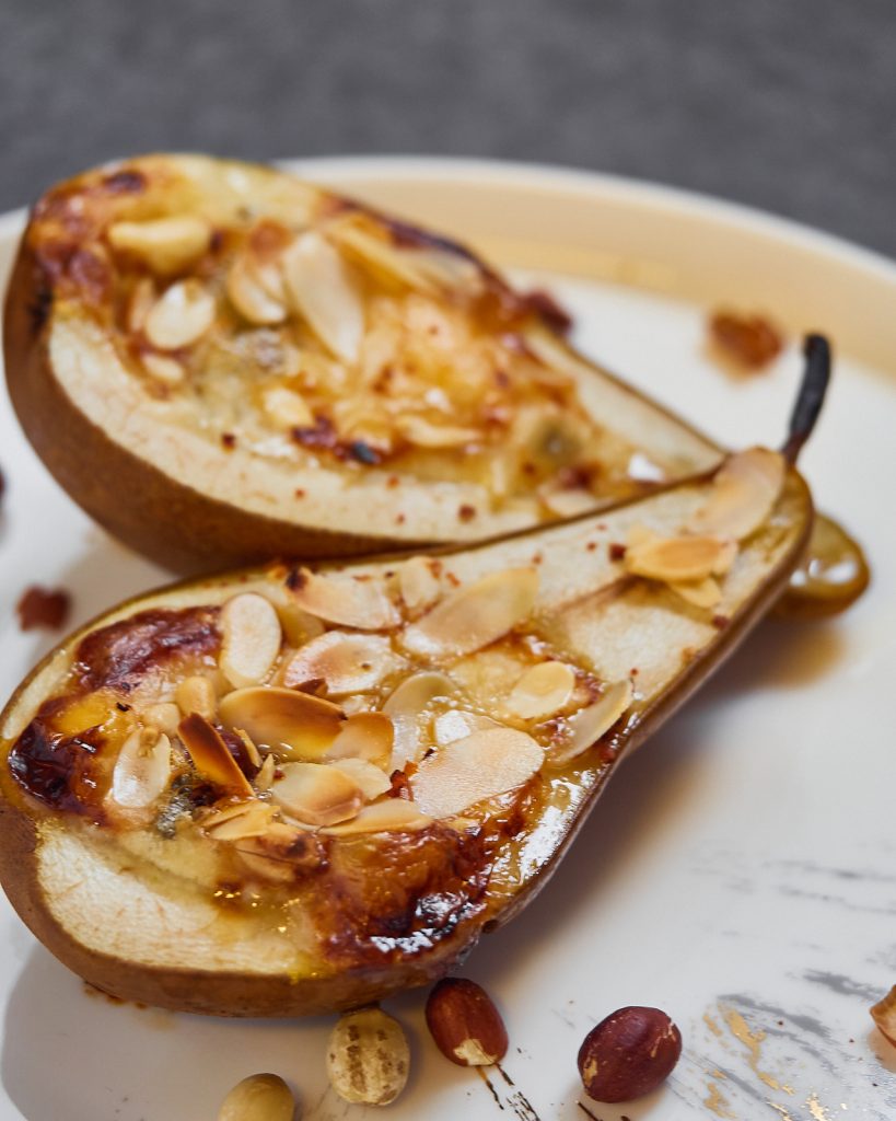 Roasted Pears With Blue Cheese