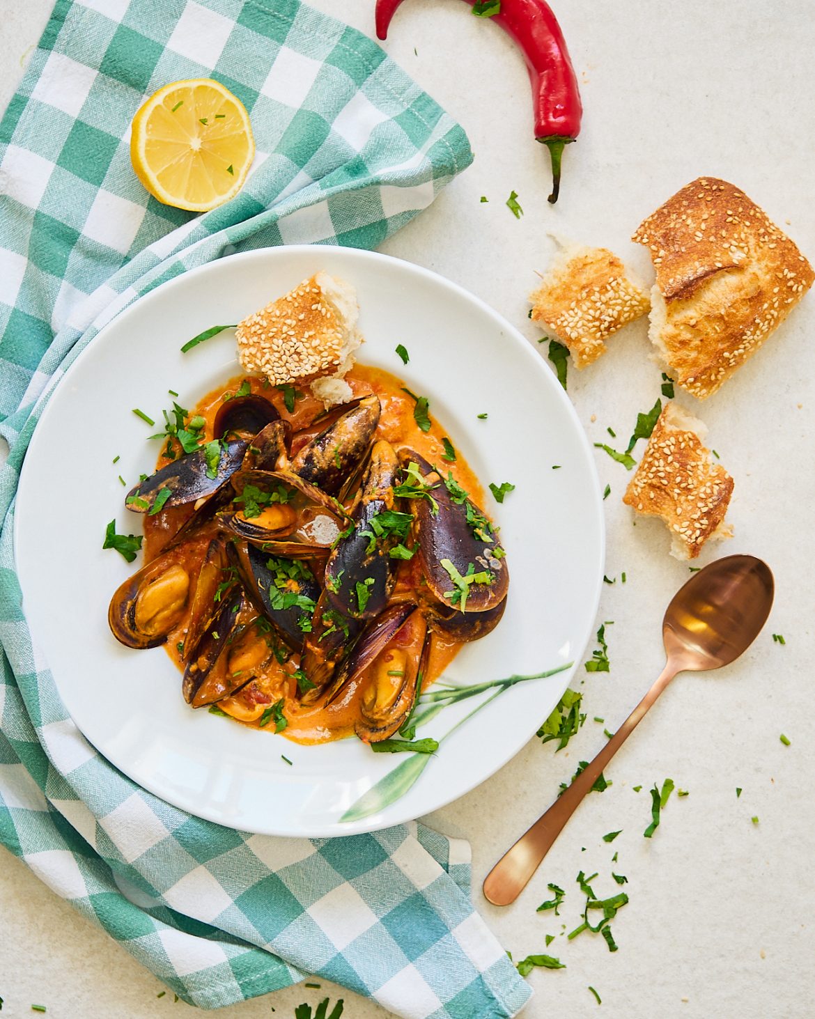 mussels with creamy tomato sauce