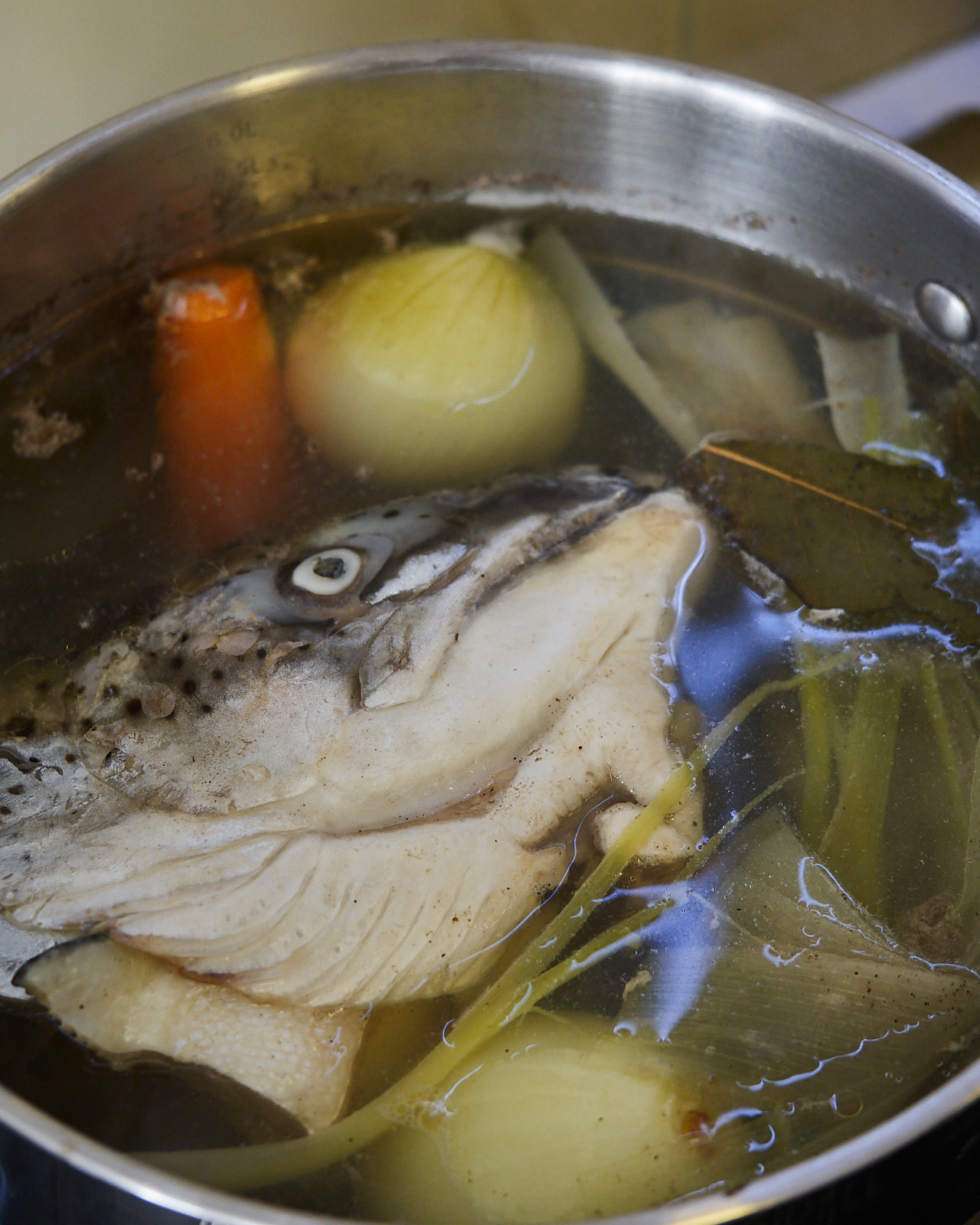 how to make fish stock