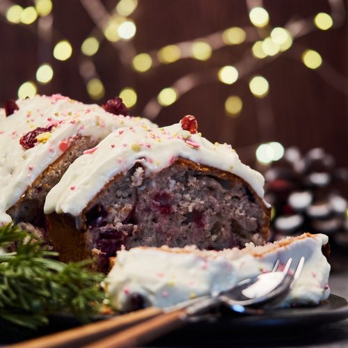 Christmas cranberry pound cake