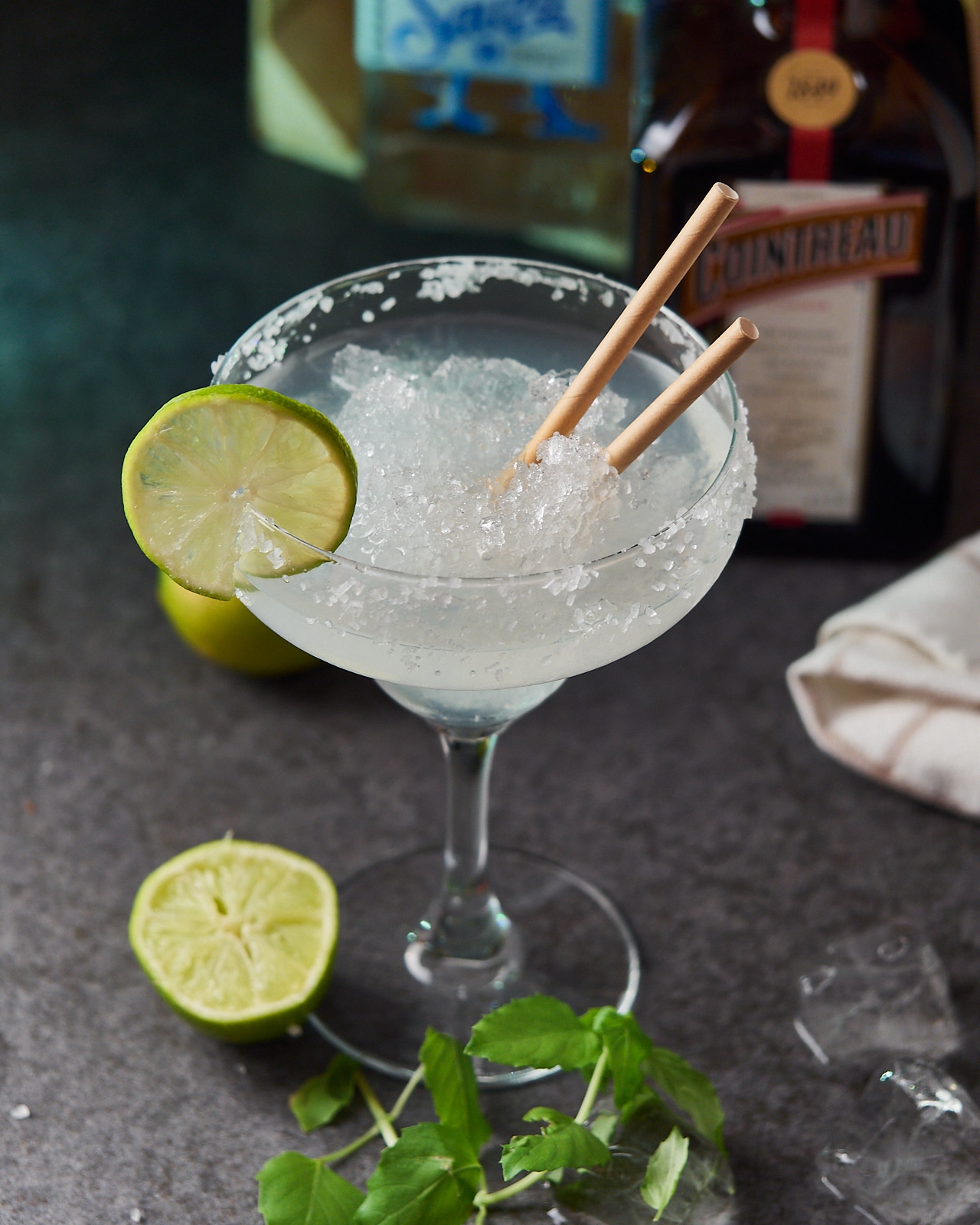 Classic Frozen Margarita Cocktail Recipe - Delice Recipes