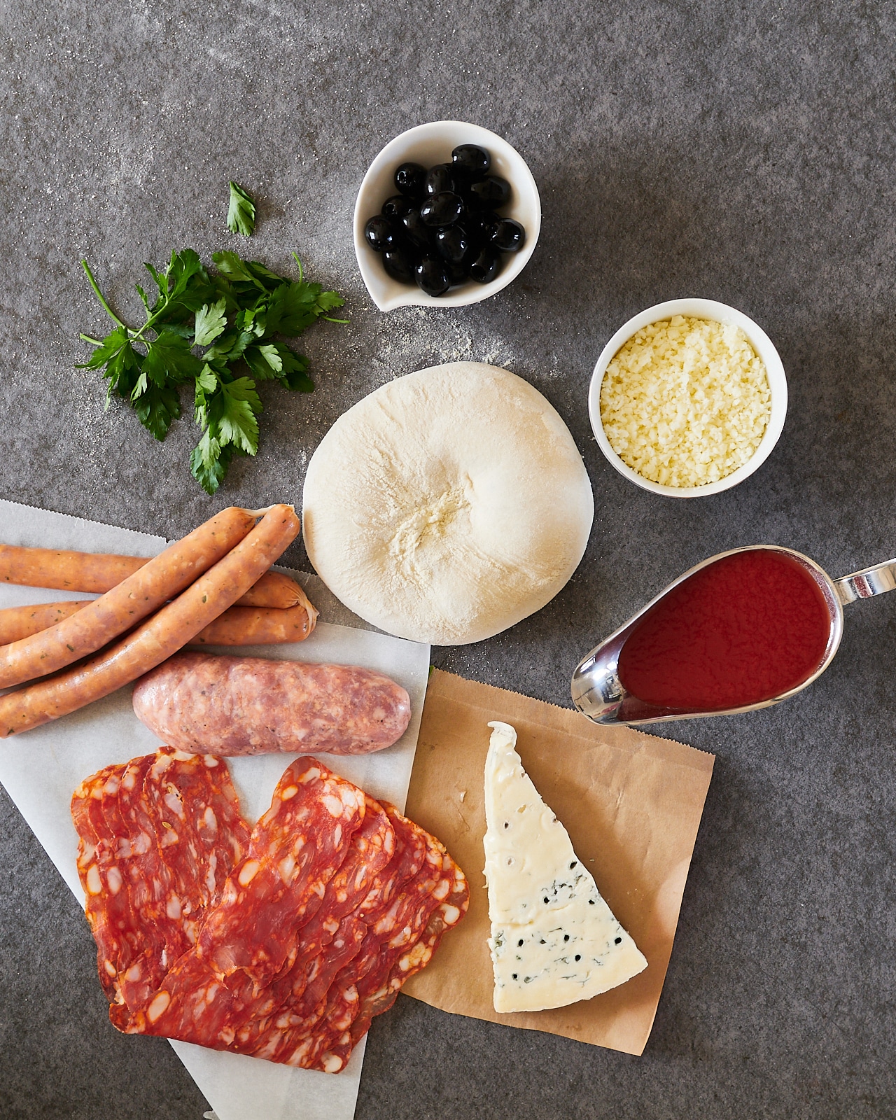 ingredients for sausage pizza