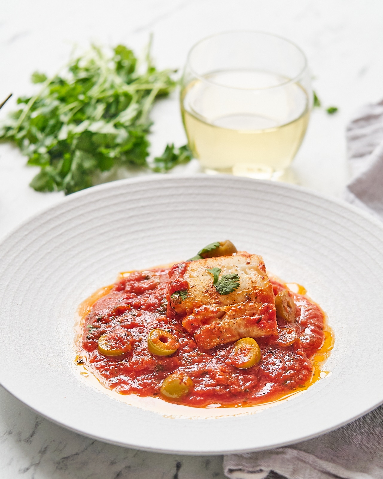 baked cod fillets in tomato sauce