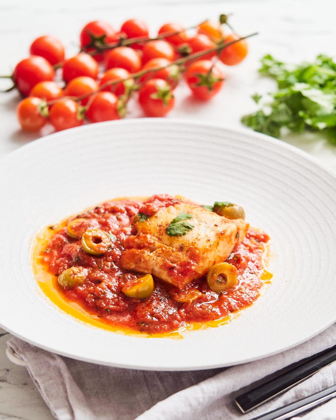 baked cod fillets in tomato sauce