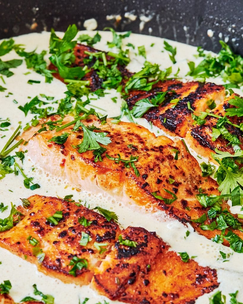 Creamy Garlic Salmon [Video] - Delice Recipes