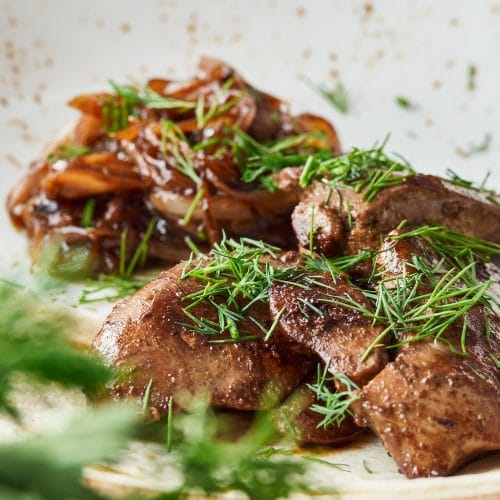 Pan-fried Turkey Liver with Caramelized Onions