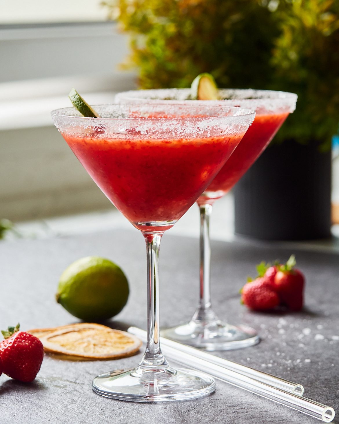 Strawberry Margarita Cocktail - Delice Recipes