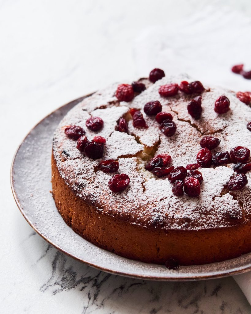 Vegan Lime Cranberry Cake [VIDEO] - Delice Recipes