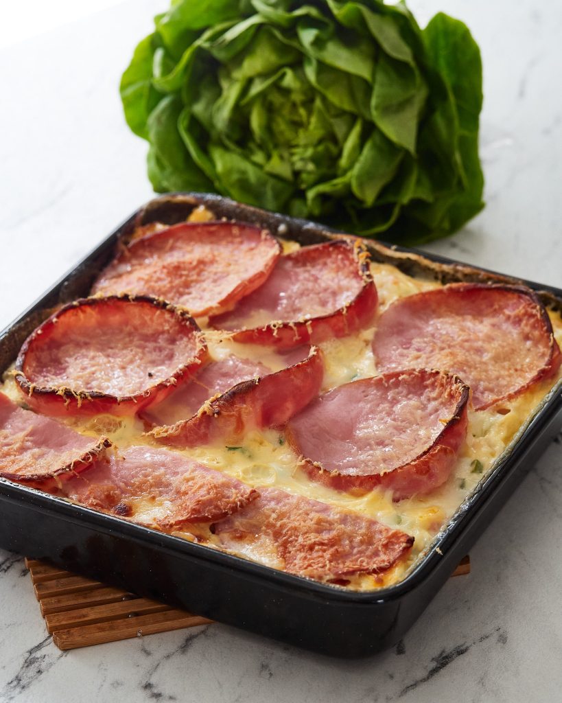 Egg Breakfast Pizza [VIDEO] - Delice Recipes
